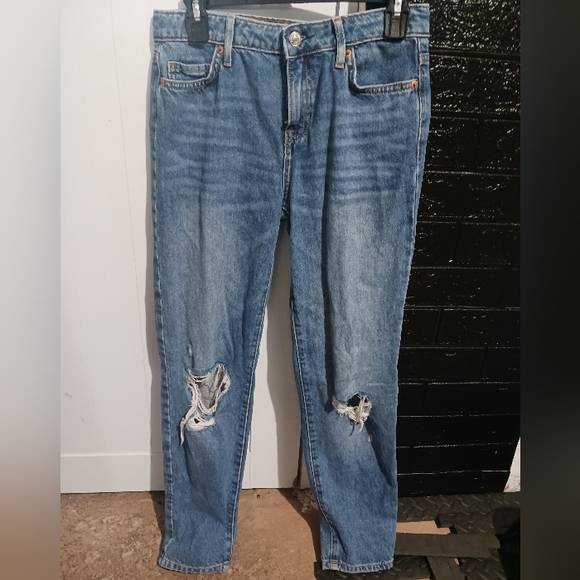 Forever 21 Kids Boy denim blue washed knee distressed jeans - Picture 2 of 9